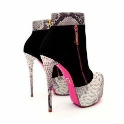 YS Boots Tormenta Black Suede