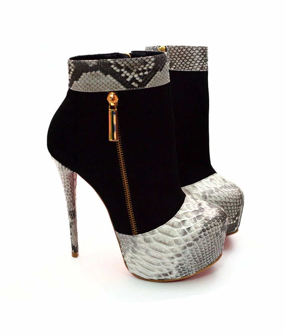 YS Boots Tormenta Black Suede